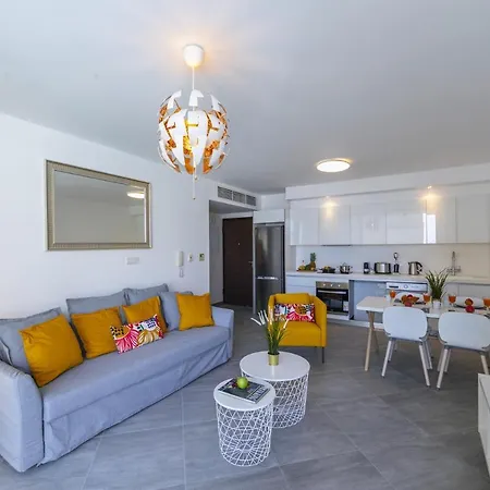 וילה Imagine You And Your Family Renting This Holiday Apartment In Prime Location, Limassol Apartment 1000