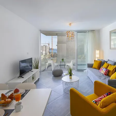 Imagine You And Your Family Renting This Holiday Apartment In Prime Location, Limassol Apartment 1000